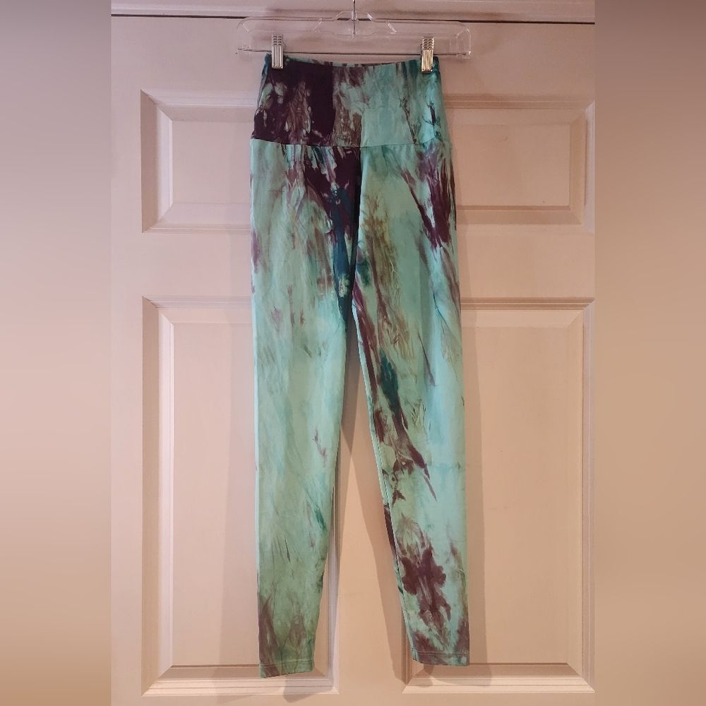 Booty by Brabants stretchy blue colorful active leggings M
